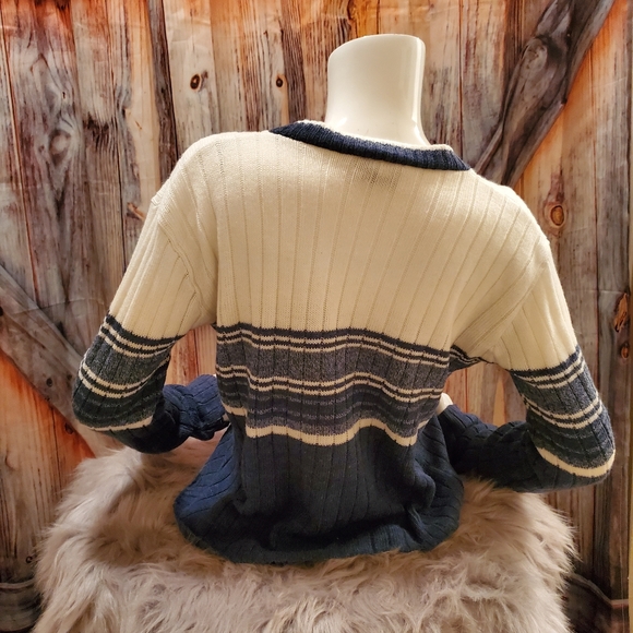 Winter sweater - Picture 2 of 3